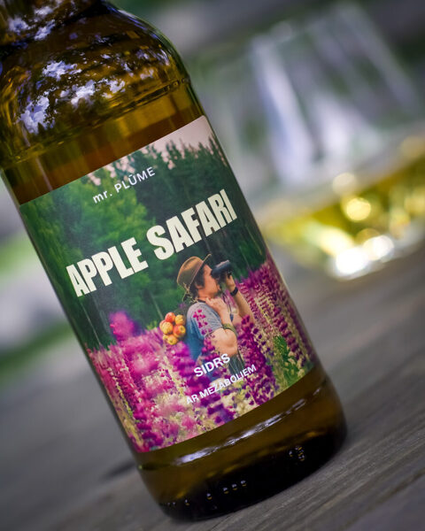 Mr Plūme APPLE SAFARI cider with wild apples 0,33l, Alk. 5.8%
